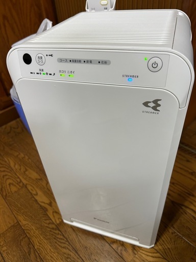 超美品　タナキン　空気清浄機　2022年制