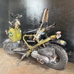 ★支払総額6.8万円★定休日なし！いつでも現車確認可能です！ ホンダ ズーマー カーキー AF58 カスタムズーマー！ 社外マフラー！ 社外リザーブタンク！ 社外フェンダー！ 社外テール！ バックレスト！の画像