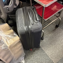 無料　スーツケースの画像