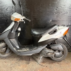 ★支払総額2.8万円★買取強化中！ まずはカンタン無料査定まで！ スズキ レッツ2 シルバー CA1KA 人気のレッツ2 ！　激安原付！ 2ストのためオイル注ぎ足すだけ！とにかく安い！の画像