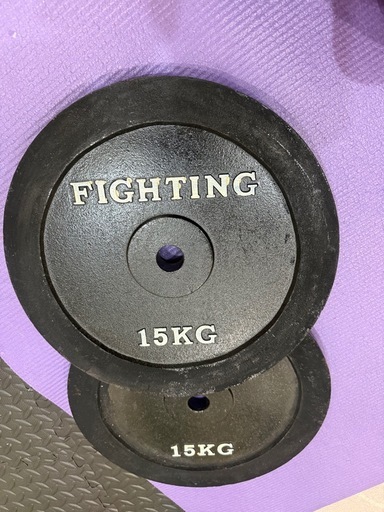 プレート15kg×2  、2.5kg×4、1.25kg×4