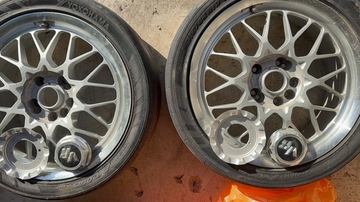 ボルクレーシング Evolution4  17インチ114.3 オフセット＋35 2本セット タイヤは使えません