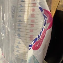 おむつＳサイズパンツタイプ(残量半分)の画像