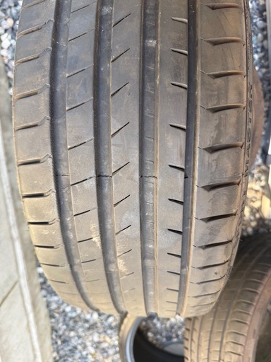 215/30r20  ４本