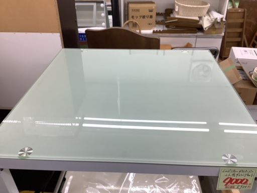 2人用 ダイニングセット イームズリプロ+ガラステーブル 管C260418IK (ベストバイ 静岡県袋井市)