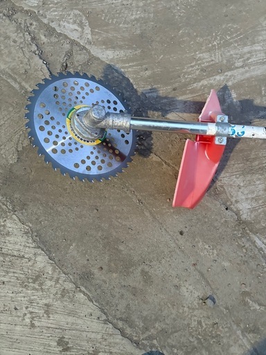 草刈り機