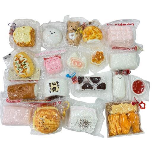 186001 その他ホビー スクイーズ 食品 お菓子 ケーキ キャラ パン 18点まとめ売り [0000000008190]