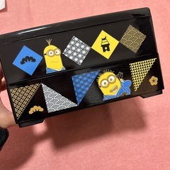 おせち箱　ミニオンの画像
