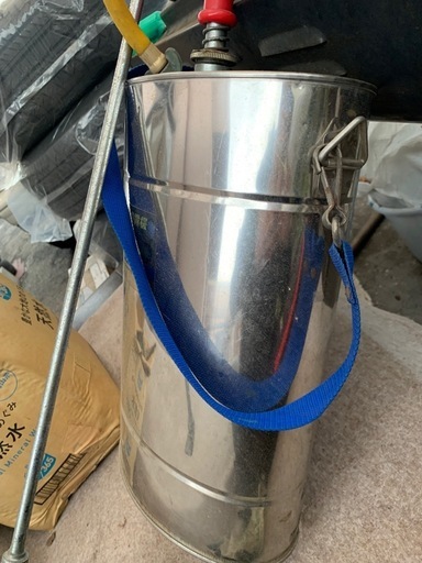 トーカイ工業　肩掛け式噴霧器8.5ℓ