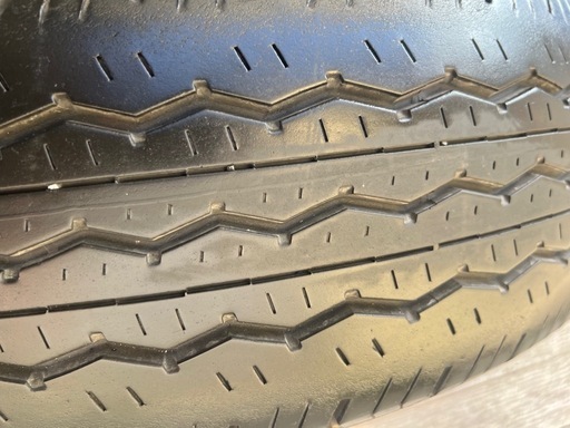 195/80r15 107/105 NLT BRIDGESTONE 27週2023年製とハイエース用ホイール4本セット