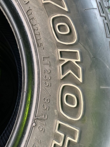 タイヤ ヨコハマ　ジオランダー　235/85r16 4本
