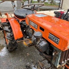 クボタ 耕運機 トラクター B5000 4WD ブルトラ 動作良好 ロータリー付き 家庭菜園の画像