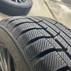 スタッドレスタイヤ　225/60R17　4本セットの画像