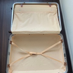 スーツケース大（幅54x高76x奥行28）の画像