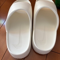 美品　
ナイキ　サンダルの画像