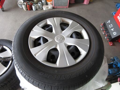 185/70R14 フリード鉄チンホイール付き4H