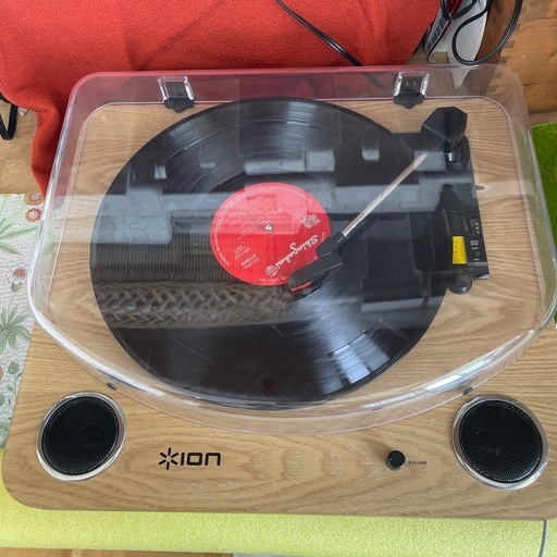 レコードプレーヤーとクラシック音楽のレコード全集