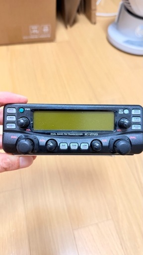アイコム（ICOM）製IC-2720