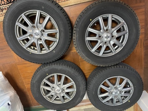 軽トラミニバンに145/80R12 W300 スタッドレス (NOBU商会) 苫小牧の 