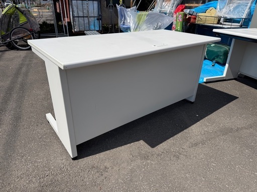 PLUS オフィス用 スチール OA デスク SP-T147 WH ホワイト 引出2杯 W1400 D700 H700 2点あります！ 中古品 プラス オフィス家具 ④