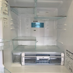 日立冷蔵庫の画像