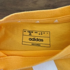 adidas Tシャツ　140の画像