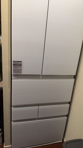 東芝の冷蔵庫（550L・観音開き／両開き）をお売りします