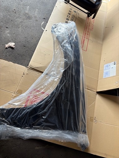 LS600h 後期　左フェンダー