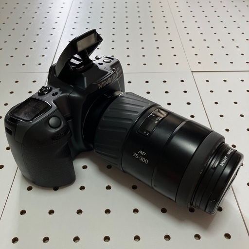 MINOLTA一眼レフフィルムカメラα303si現状品、ジャンク品扱い