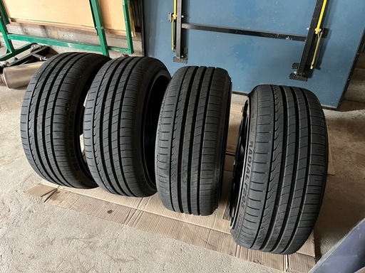 AUDI アウディ　RS ホイール　美品 タイヤ新品