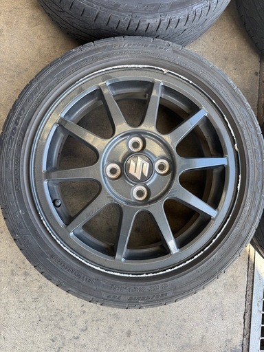車のパーツ 165/55R15