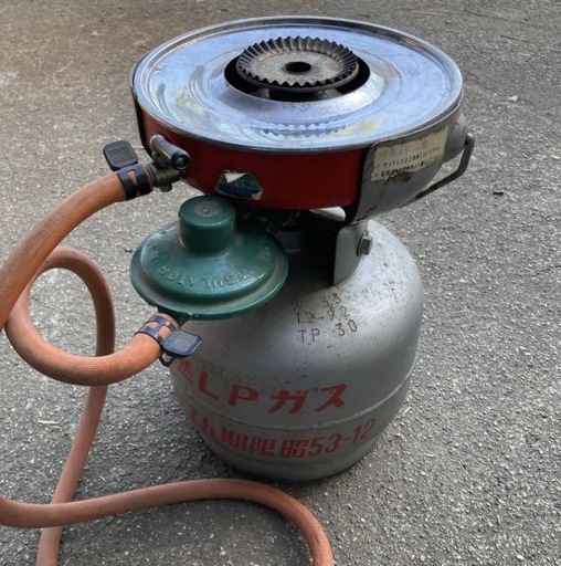 LPG プロパンガスボンベ 調整器付き
