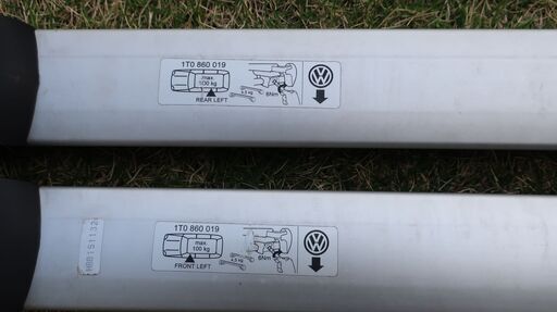 ＶＷ　Ｔｏｕｒａｎ　ベースバー