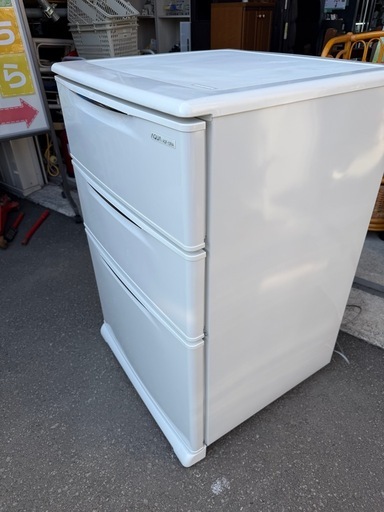 AQUA 冷凍庫 AQF-12RA 118L 3段 フリーザー 2016年製 稼働確認済 中古美品 冷凍ストッカー アクア ④ AQUA 冷凍庫 AQF-12RA 118L 3段 フリーザー 2016年製 稼働確認済 中古