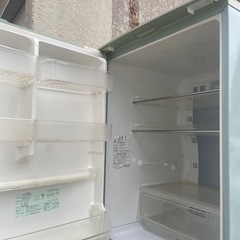 シャープ冷蔵庫　2006年製の画像