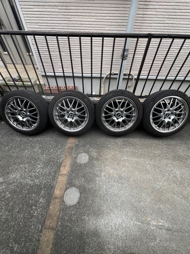 車のパーツ 225/45/18      PCD112 +50