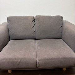IKEA2人掛けソファの画像