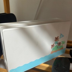Nintendo Switch本体と台　本日明日限定値引きの画像
