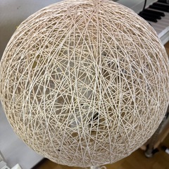 【ジャングル深井店】丸型スタンドライト 白 照明器具 生活家電 【FU573】の画像