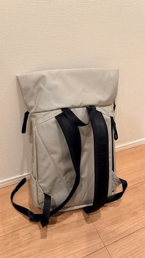 取引中【美品】ノースフェイス ピレネーバックパック（ライトグレー）