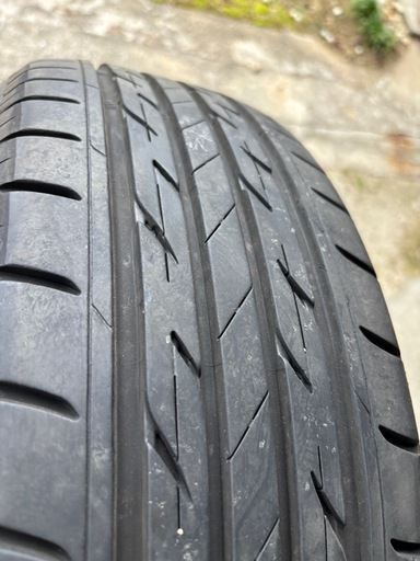 ブリヂストンタイヤ4本セット　185/６０R15
