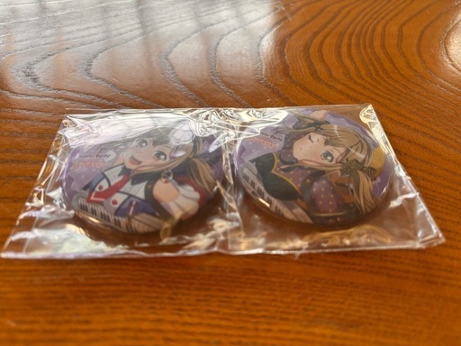 【未開封】バンドリ　ぽっぴんどりーむ　星型缶バッジ 戸山香澄 本日まで】バンドリ ポピパ 戸山香澄 缶バッジ 微風遊園 中国限定②