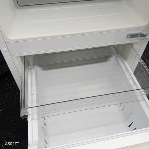 G2U4k3 ツインバード　大型冷蔵庫 199L ガラス　3ドア