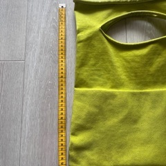 ISSEY MIYAKE me プリーツトートバッグ オレンジ 日本製 軽量の画像