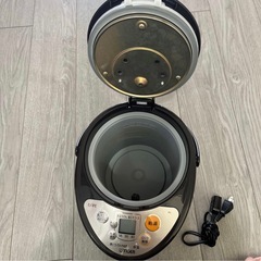 電気ポットの画像