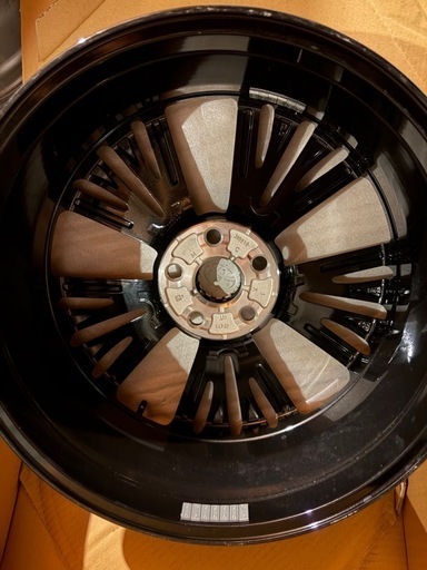 60プリウス純正ホイール新車外し