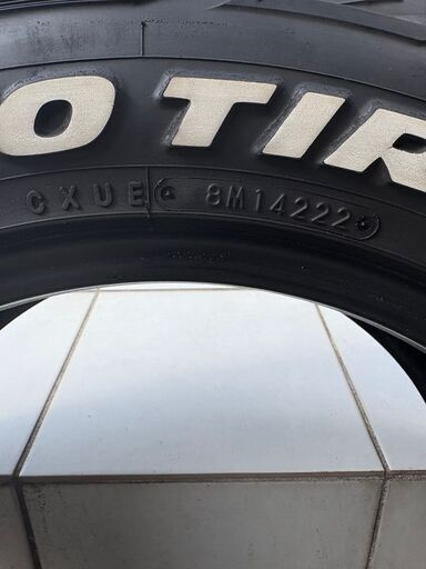 215/65R16C 109/107 1本 TOYO TIRES トーヨータイヤ オープンカントリー R/T 2022年製 中古夏タイヤ ラジアルタイヤ