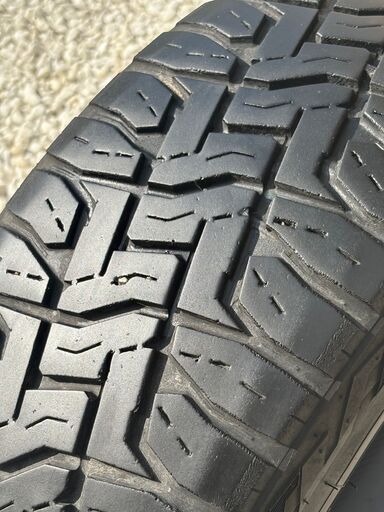 215/65R16C 109/107 1本 TOYO TIRES トーヨータイヤ オープンカントリー R/T 2022年製 中古夏タイヤ ラジアルタイヤ