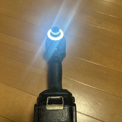 マキタ　インパクト　18v