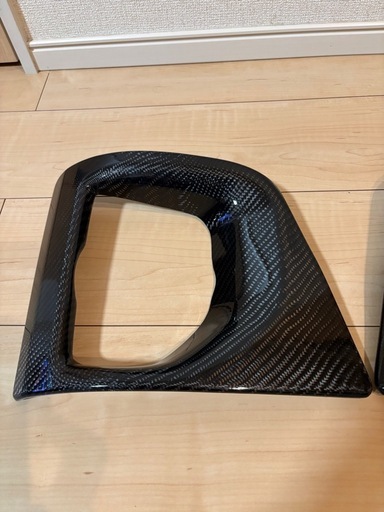 ハイエース　　４型〜　カーボンフォグベゼル　美品